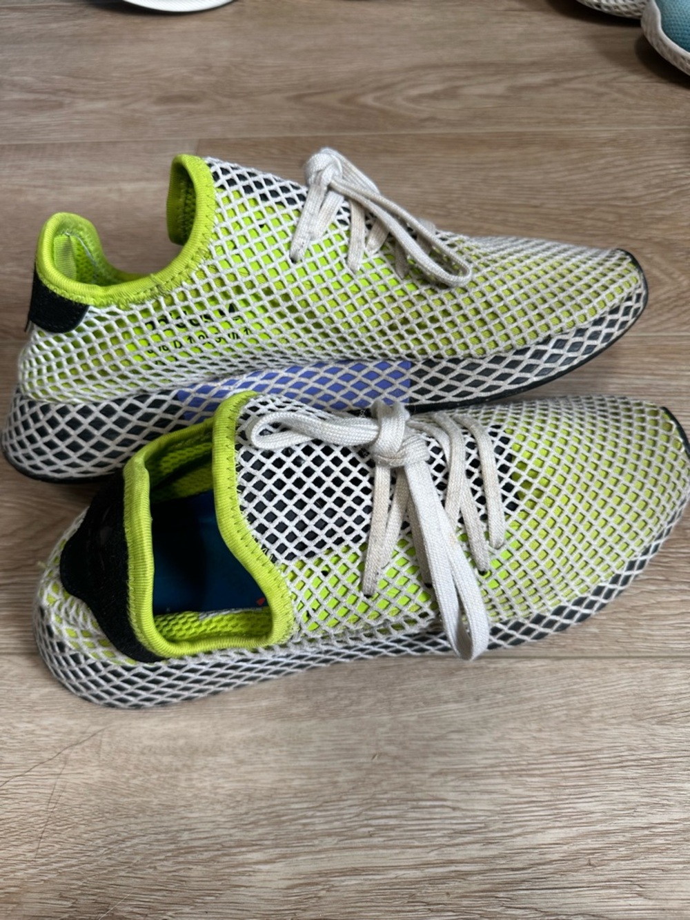 Adidas Originals Deerupt Runner Sneakers in Neon Yellow Mesh Men’s 11 - Picture 4 of 9
